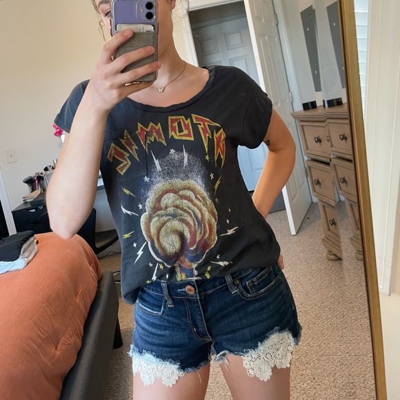 Graphic tee - Picture 3 of 3